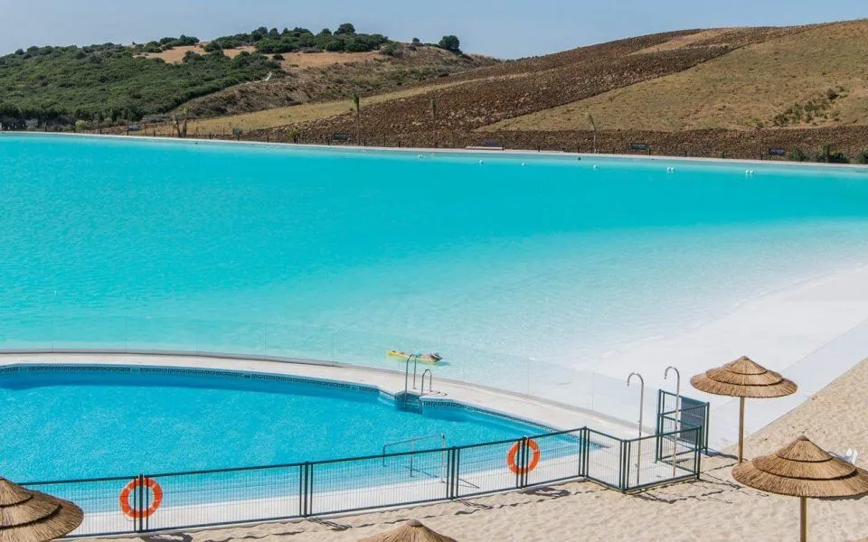 Alcazaba Lagoon - Image 1