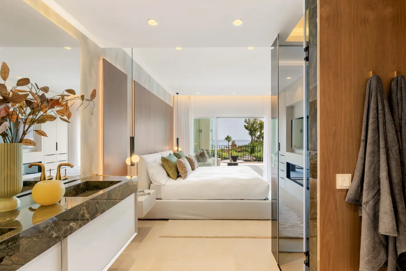 Bahía del Velerín Sea-View Apartment - Image 18