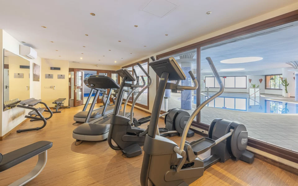 Beachfront Penthouse - Image 15