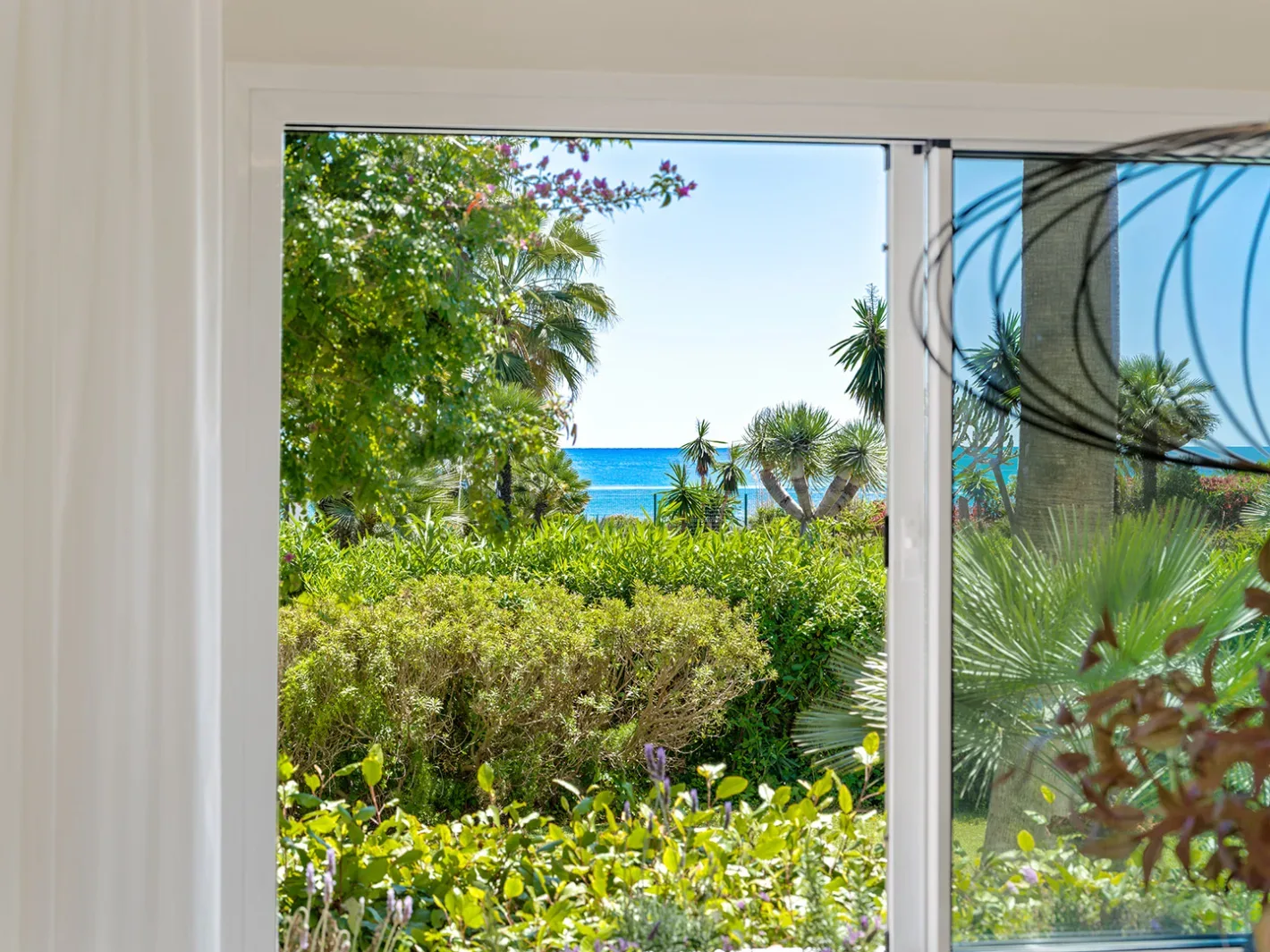 Costalita Beachfront Apartment - Image 13