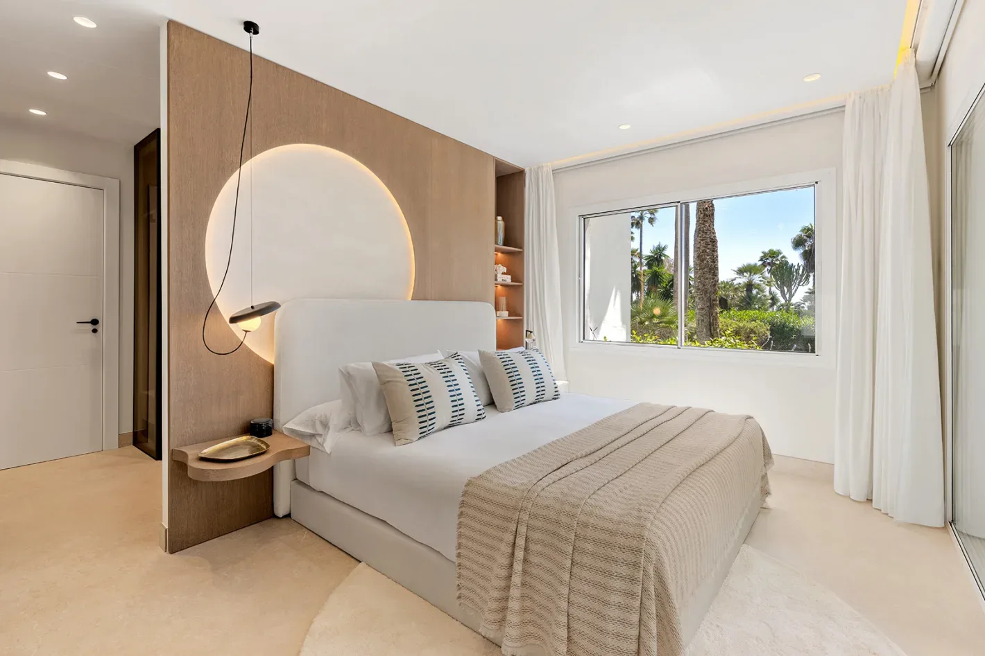 Costalita Beachfront Apartment - Image 14