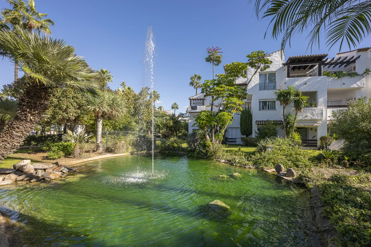 Costalita Beachfront Apartment - Image 37