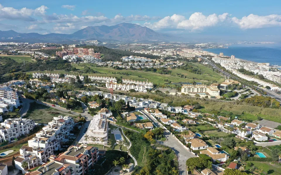 Horizon Views - Image 7