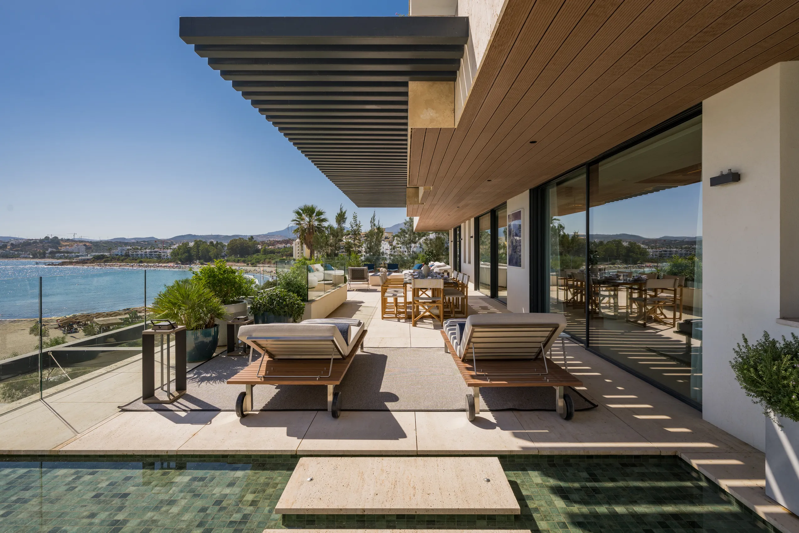 Atelier 4 by Ikkil Bay - Image 1