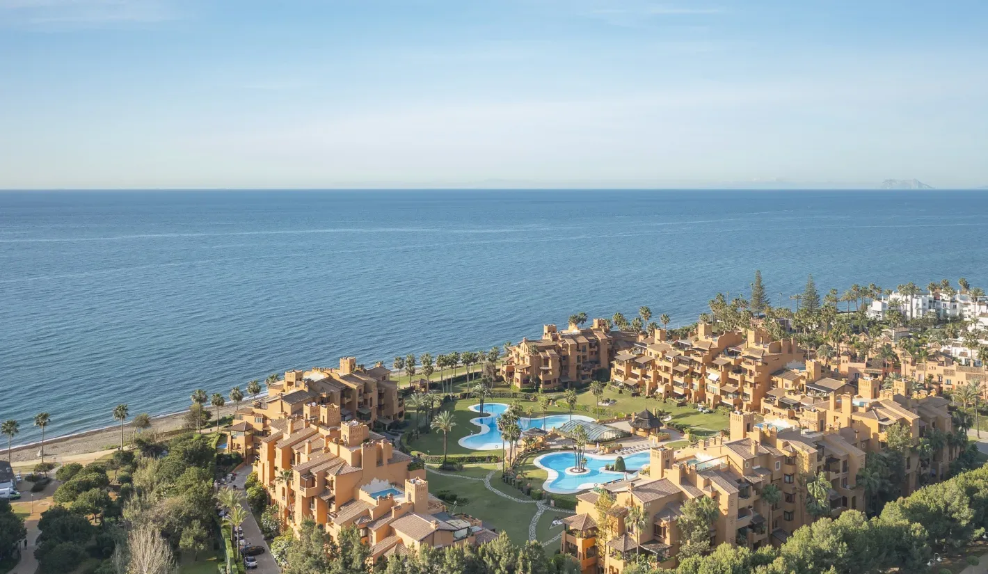 Los Granados del Mar Apartment - Image 1