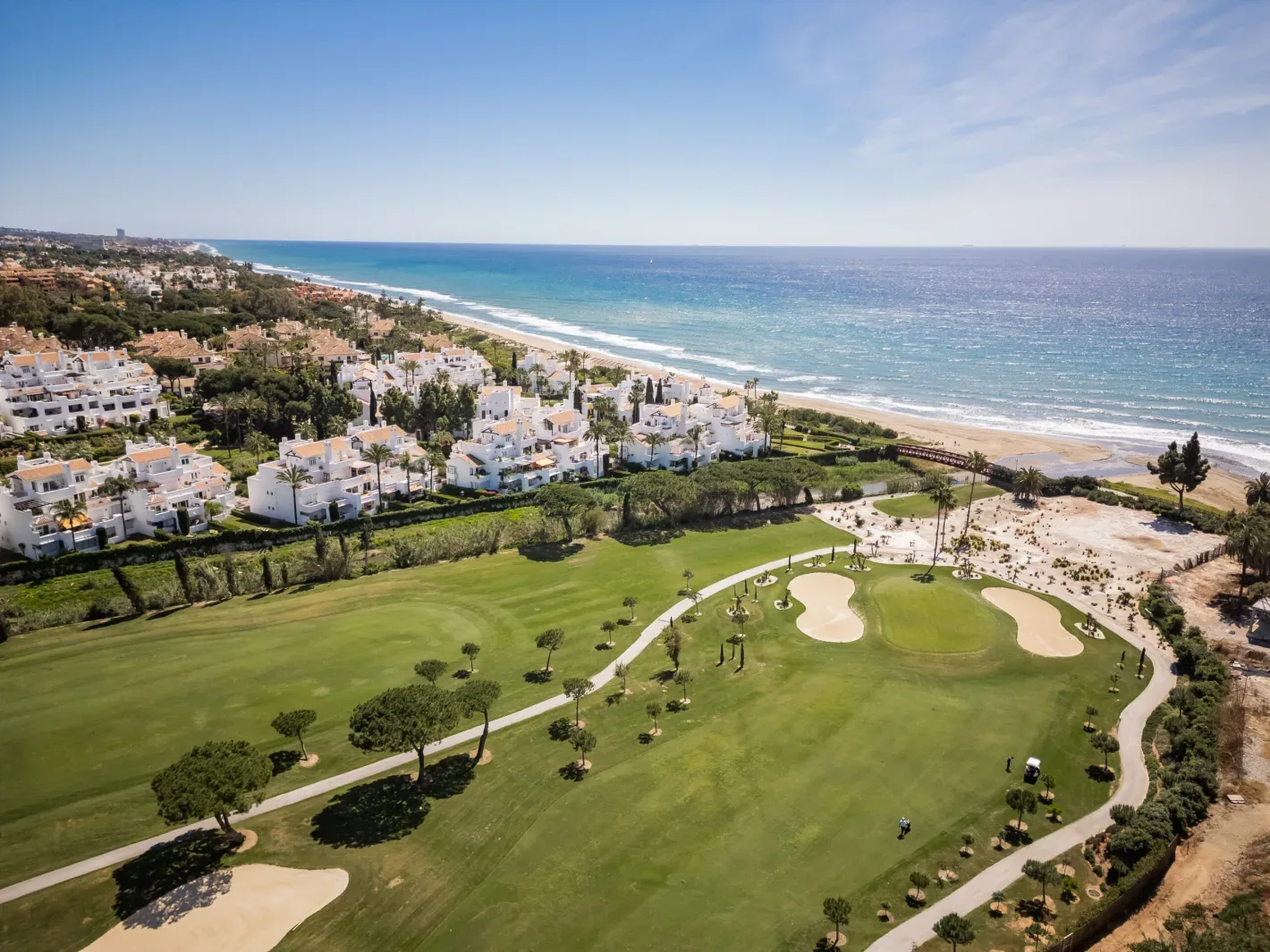 Los Monteros Palm Beach Apartment - Image 2