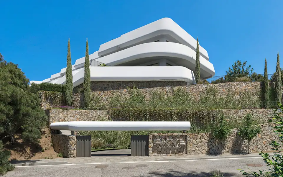 Skye Casares Golf - Image 17