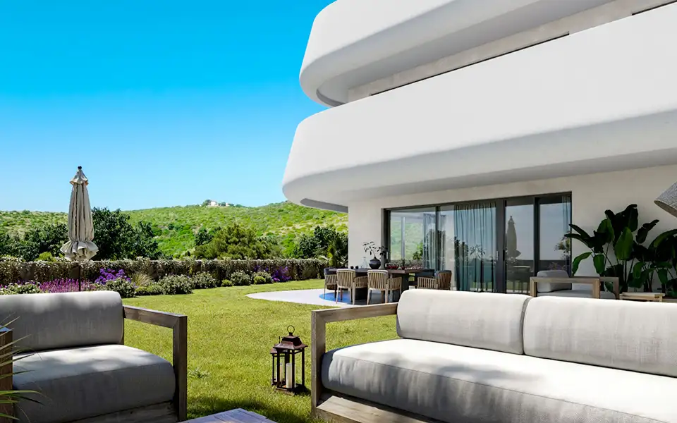 Skye Casares Golf - Image 9