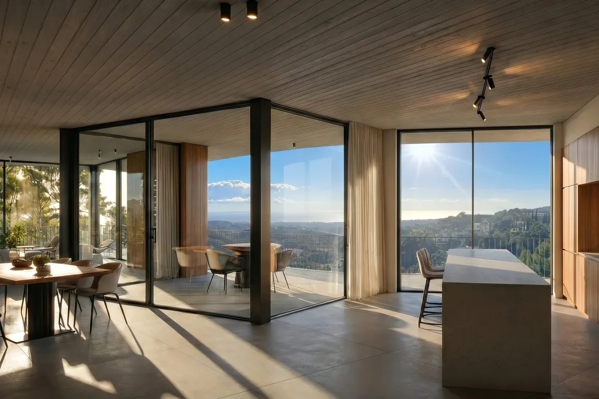 Panoramic Monte Mayor living with a guest apartment