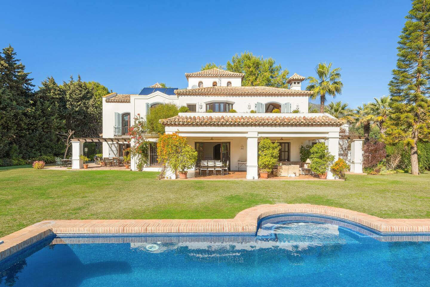 newEstepona-Villa-El-Vicario-RDR132-Titel