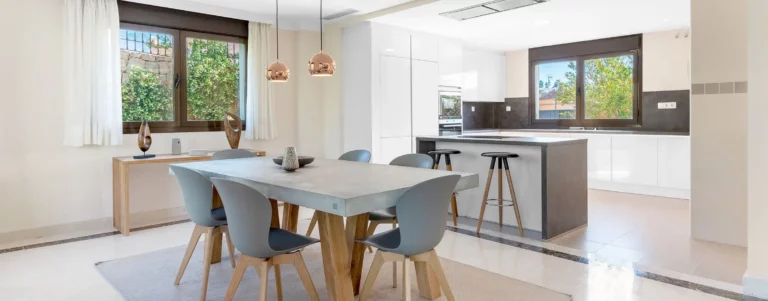 Azata Golf Villas:  Villas for sale in Estepona  Costa del Sol